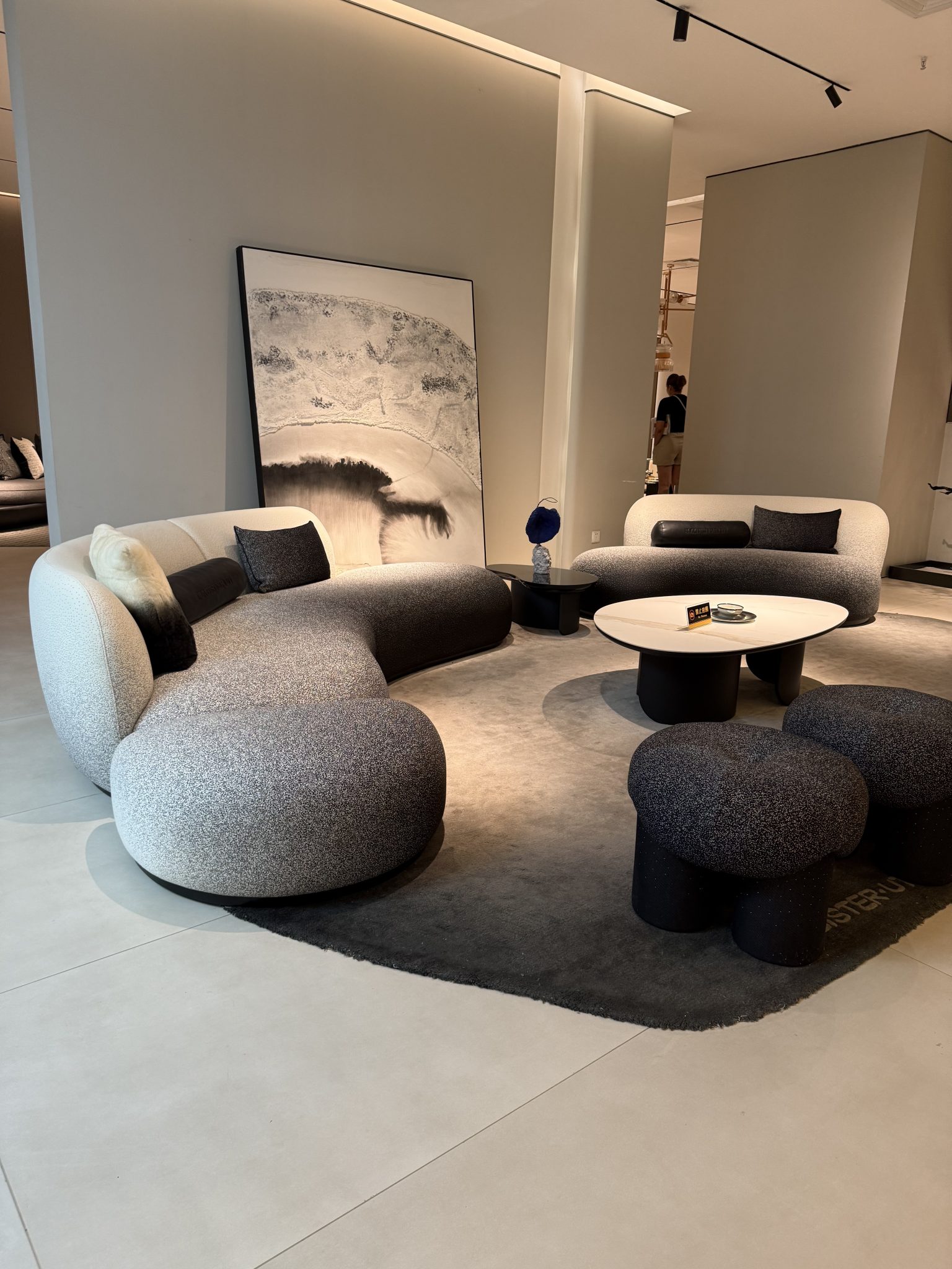 Ombre Designer Couch 3 Ombre Designer Couch - Image 3