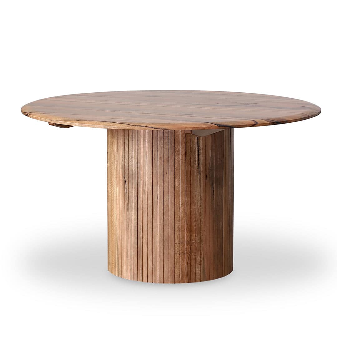 1.35m Round Dining Table – Natural